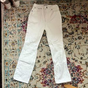 White Abercrombie and Fitch Curve Love The 90s Straight Ultra High Rise Jeans